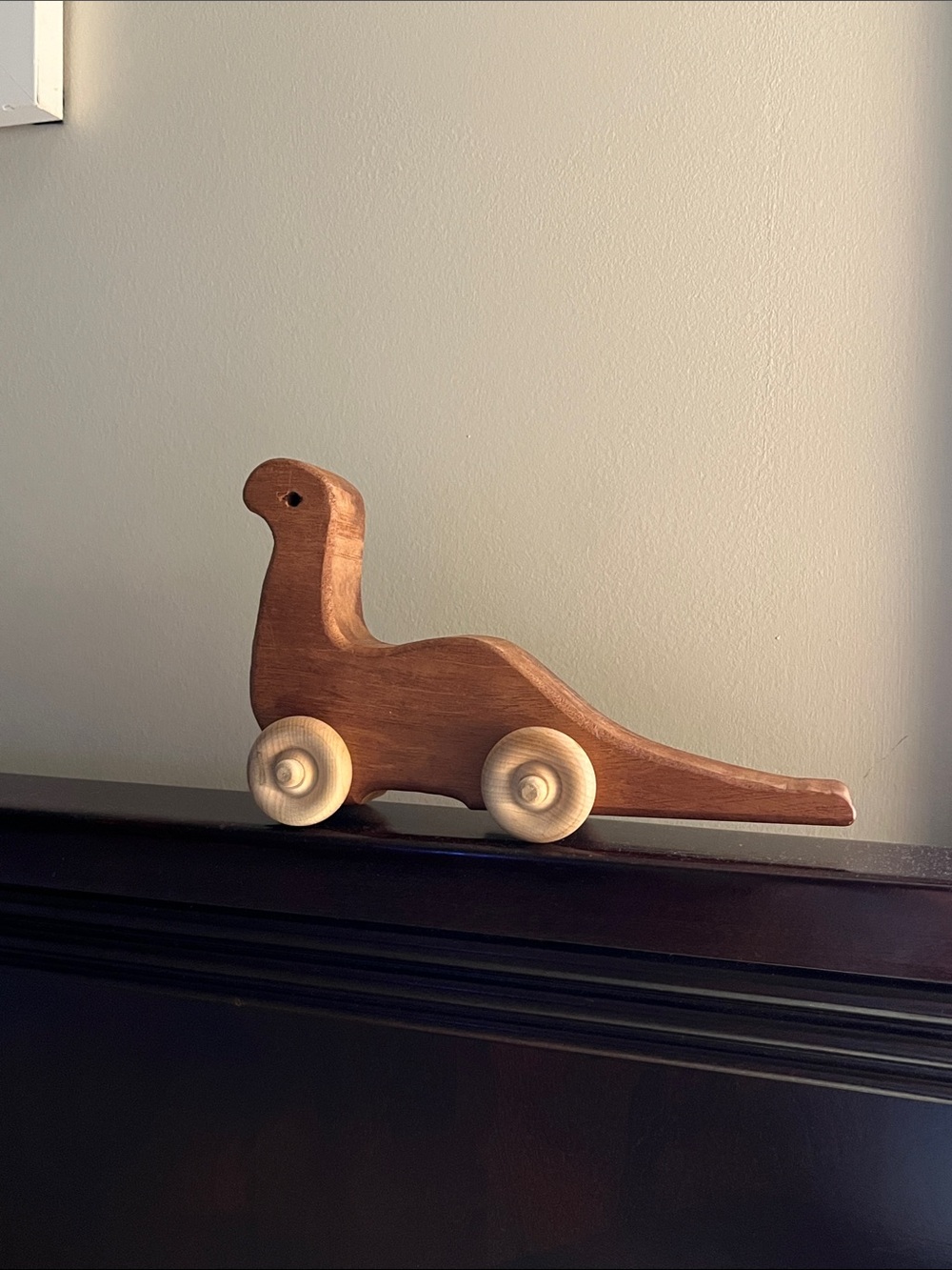 Vtg Hand-carved Wooden Dinosaur Pull Toy 🦕